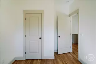 807 E 33rd, Savannah, GA 31401 - Photo 15