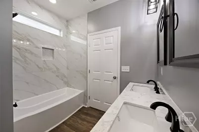 2010 Packard Avenue, Savannah, GA 31405 - Photo 13