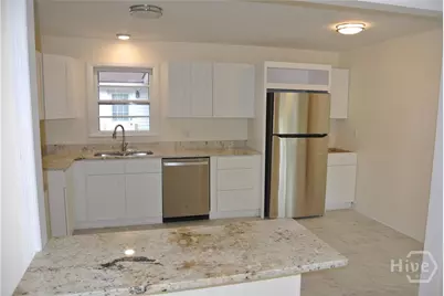 2108 E 65th Street, Savannah, GA 31404 - Photo 5