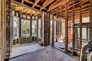 127 E Gordon St, Savannah, GA 31401 - Photo 13