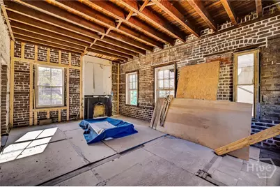 127 E Gordon Street, Savannah, GA 31401 - Photo 9