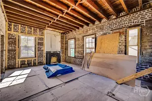 127 E Gordon St, Savannah, GA 31401 - Photo 9