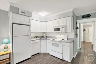 1217 Bay St, Tybee Island, GA 31328 - Photo 11