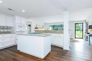 7 Broadmoor Cir, Savannah, GA 31406 - Photo 7