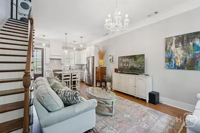 714 Tattnall Street, Savannah, GA 31401 - Photo 3