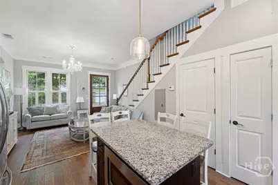 714 Tattnall Street, Savannah, GA 31401 - Photo 9