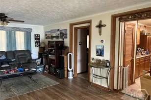 941 Lake Dr, Midway, GA 31320 - Photo 7