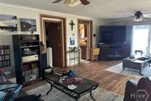 941 Lake Dr, Midway, GA 31320 - Photo 9