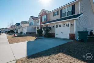 639 Amhearst Row, Hinesville, GA 31313 - Photo 3