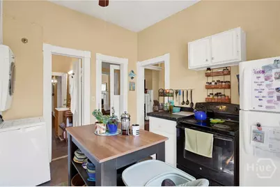 319 W 33rd Street, Savannah, GA 31401 - Photo 13
