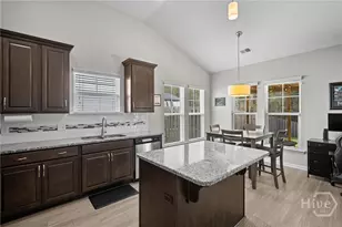 97 Crystal Lake Dr, Savannah, GA 31407 - Photo 7