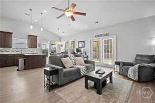 97 Crystal Lake Dr, Savannah, GA 31407 - Photo 3