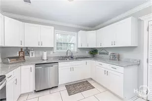112 W 52nd St, Savannah, GA 31405 - Photo 11
