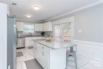 112 W 52nd Street, Savannah, GA 31405 - Photo 9