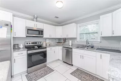 112 W 52nd Street, Savannah, GA 31405 - Photo 11