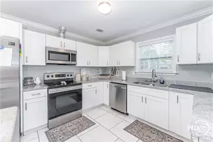 112 W 52nd St, Savannah, GA 31405 - Photo 11