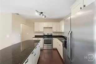 726 Bradwell St, Hinesville, GA 31313 - Photo 9