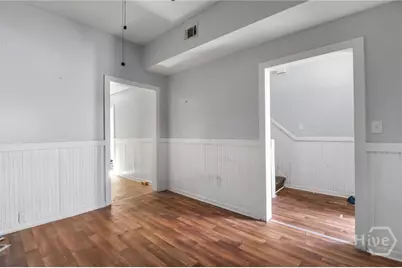 603 W 40th Street, Savannah, GA 31415 - Photo 9