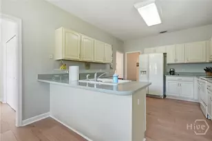 108 Chancery Ln, Savannah, GA 31410 - Photo 11