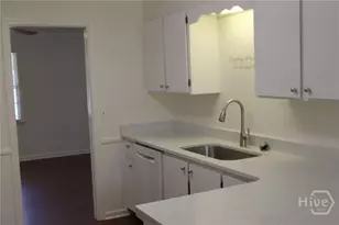 108 Wales Ct, Savannah, GA 31410 - Photo 5
