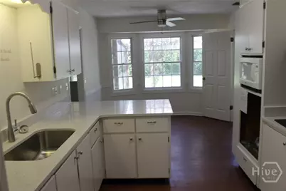 108 Wales Court, Savannah, GA 31410 - Photo 3