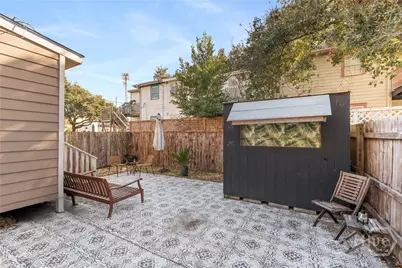 108 W Duffy Lane, Savannah, GA 31401 - Photo 15