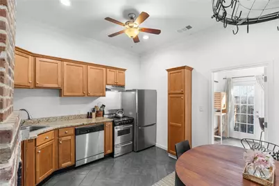 108 W Duffy Lane, Savannah, GA 31401 - Photo 7