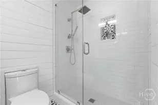108 W Duffy Ln, Savannah, GA 31401 - Photo 11