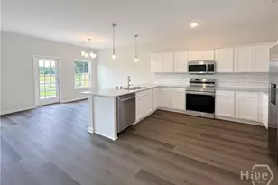 180 Pitchline Dr, Hinesville, GA 31313 - Photo 3