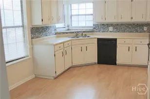 1 Fleming Dr, Statesboro, GA 30458 - Photo 9