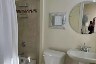 125 E Broad St, Savannah, GA - Photo 11