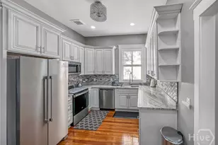 306 W 42nd St, Savannah, GA 31401 - Photo 9
