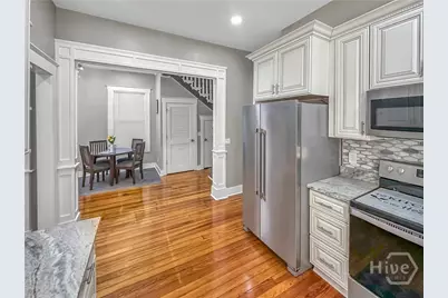 306 W 42nd Street #A, Savannah, GA 31401 - Photo 13