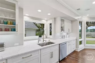 324 Bradley Point Rd, Savannah, GA 31410 - Photo 11
