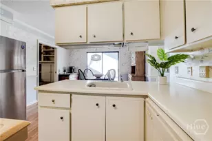 60 Village Green Cir, Savannah, GA 31411 - Photo 15