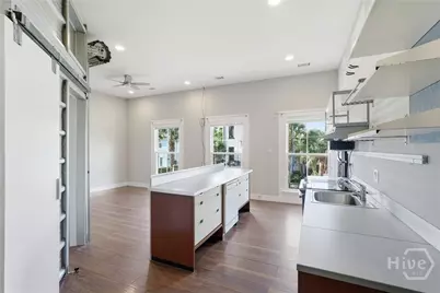 407 E Hall Street, Savannah, GA 31401 - Photo 69
