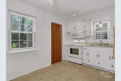 122 Bowman Avenue, Savannah, GA 31408 - Photo 13