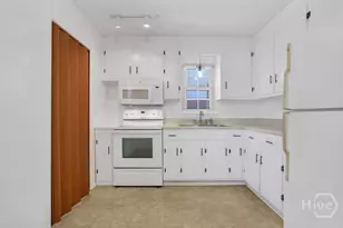 122 Bowman Ave, Savannah, GA 31408 - Photo 15