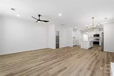 1205 E 34th Street, Savannah, GA 31404 - Photo 9