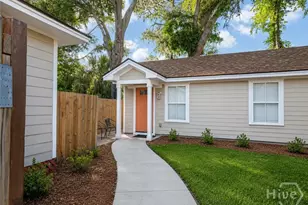 2344 & 2344 1/2 Camelia Ct, Savannah, GA 31404 - Photo 7