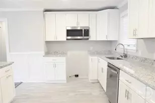 2344 & 2344 1/2 Camelia Ct, Savannah, GA 31404 - Photo 3