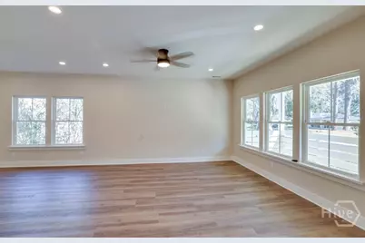 7221 Van Buren Avenue, Savannah, GA 31406 - Photo 3