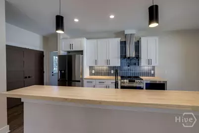7221 Van Buren Avenue, Savannah, GA 31406 - Photo 9
