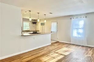 1714 E 60th St, Savannah, GA 31404 - Photo 7
