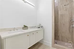104 Pearl St, Savannah, GA 31405 - Photo 15