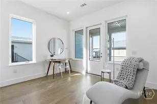 104 Pearl St, Savannah, GA 31405 - Photo 9