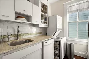 545 E Park Ave, Savannah, GA 31401 - Photo 37