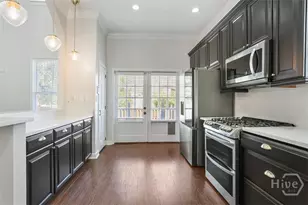 310 E Park Ave, Savannah, GA 31401 - Photo 19