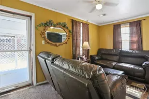 113 Chatham Villa Dr, Savannah, GA 31408 - Photo 15