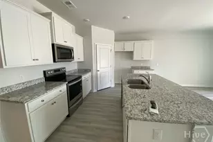 30 Ashmont St, Savannah, GA 31407 - Photo 5